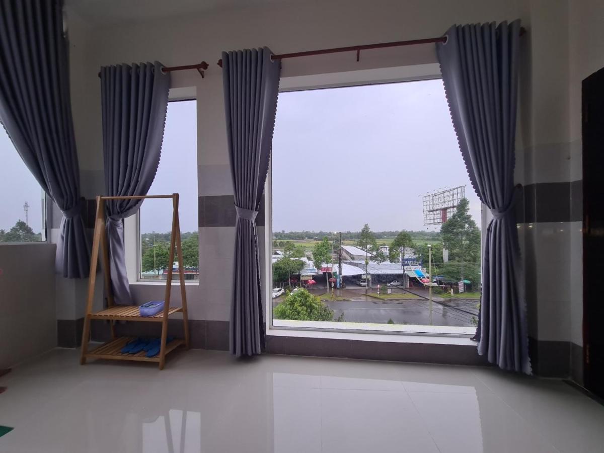 Khach San Hoang Mai Hotel Кан То Екстериор снимка